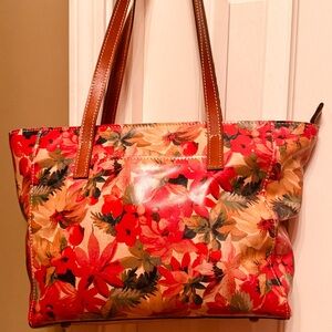 Beautiful Patricia Nash Varsi Spring Multi Floral Leather Tote Shoulder Bag!